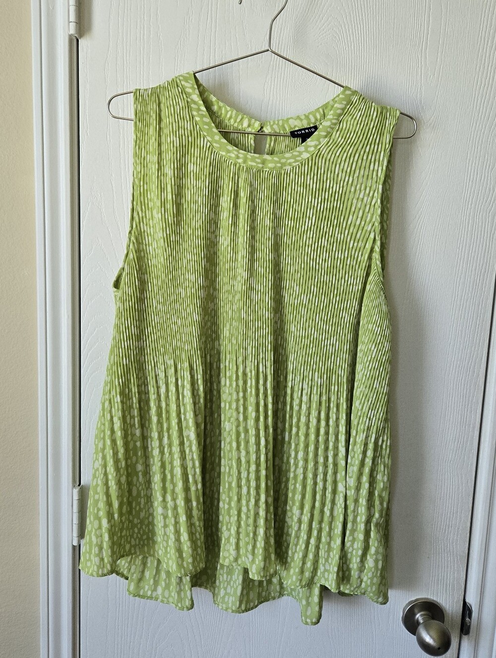 Torrid Georgette Pleated Tank